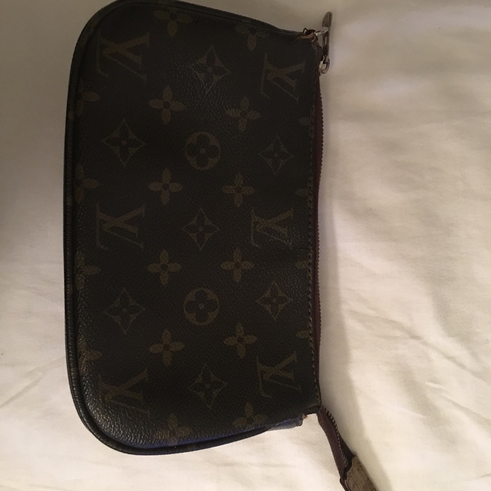 Authentic LV clutch.